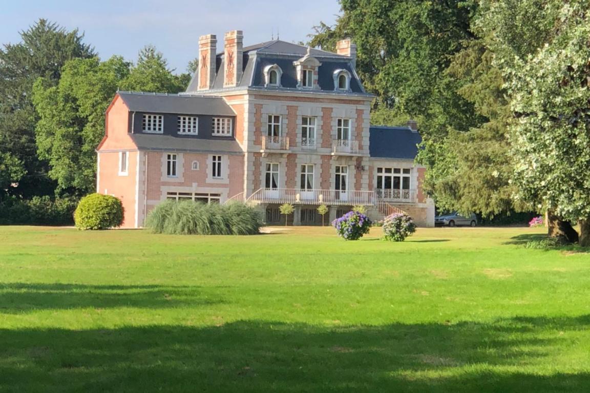 Romagne  Chateau De La Chasse Beauvais מראה חיצוני תמונה